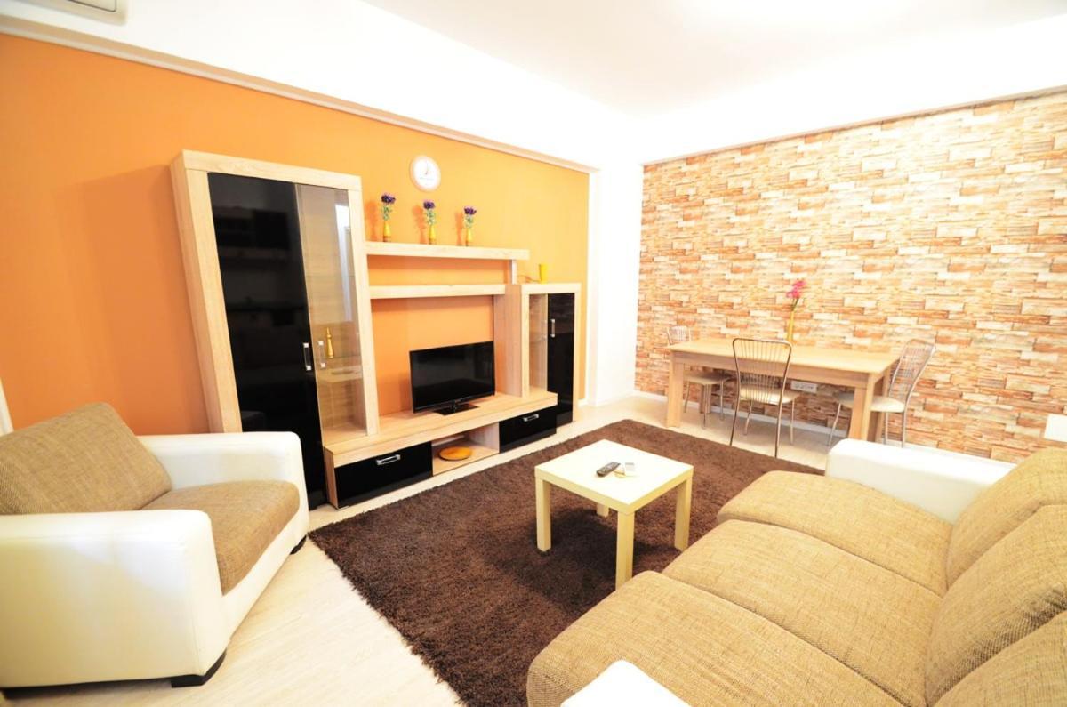 Uptown Residence Apartments Bucharest Exterior photo